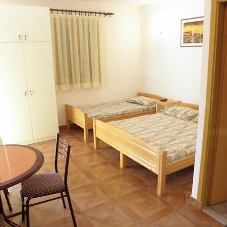 Apartments Brane - 180M To The Sea ヴーシ エクステリア 写真