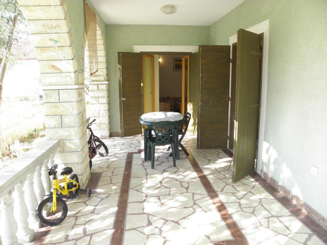 Apartments Brane - 180M To The Sea ヴーシ エクステリア 写真