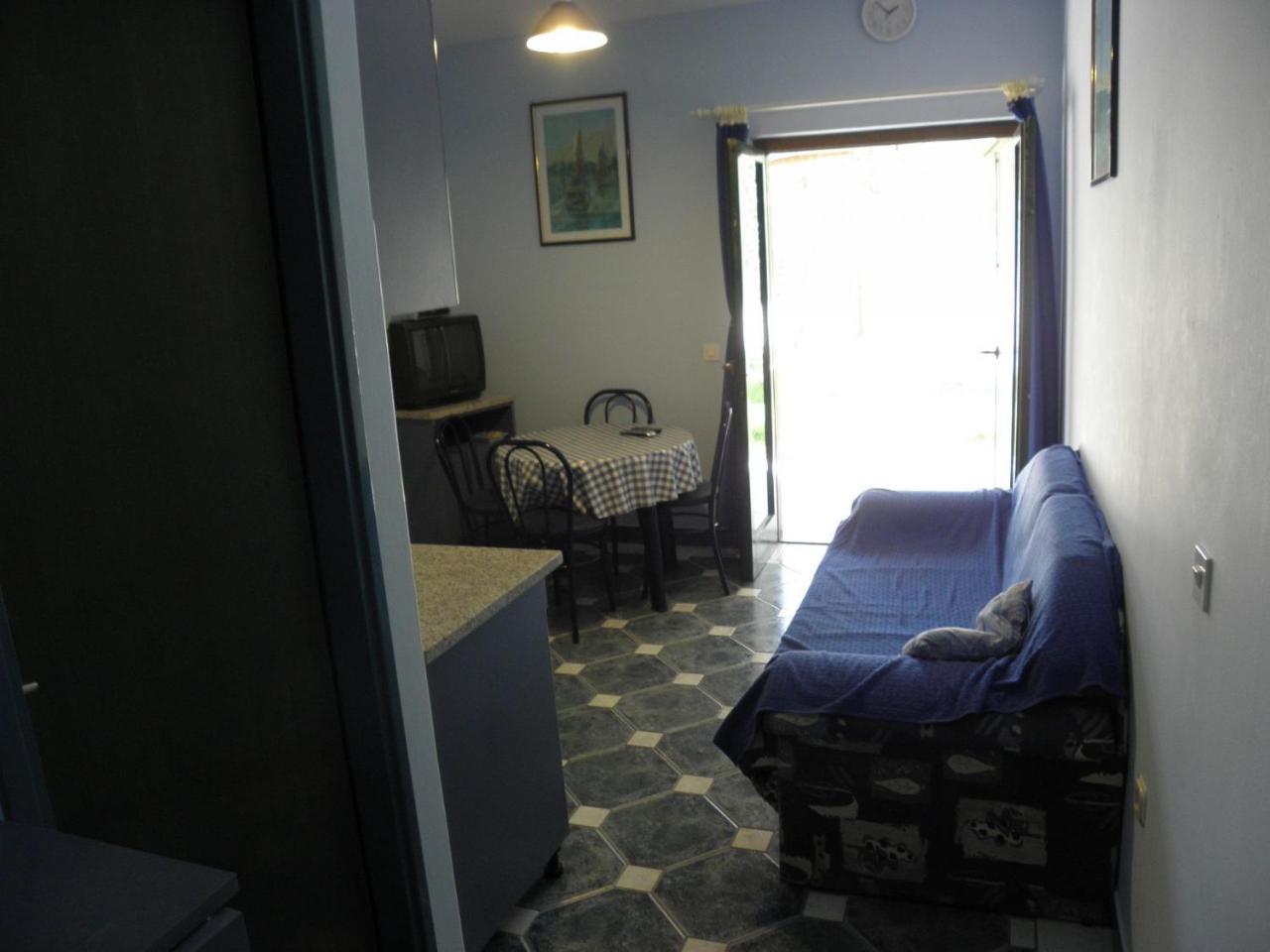 Apartments Brane - 180M To The Sea ヴーシ エクステリア 写真